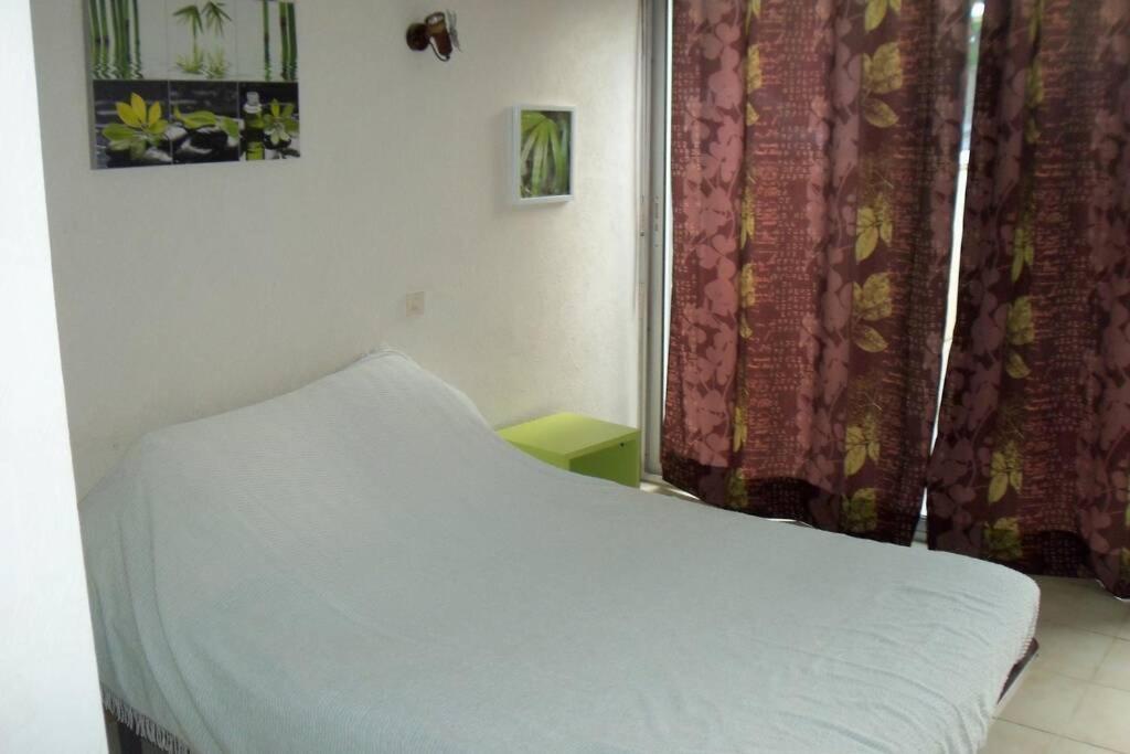 Apt Climatise T3 Saint Pierre La Mer, Terrasse, Jardin Et Parking Prive Фльори Екстериор снимка